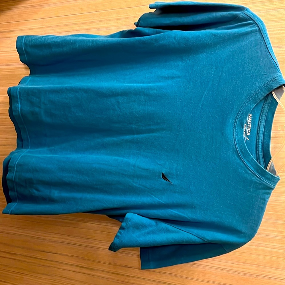 Short sleeved shirt
